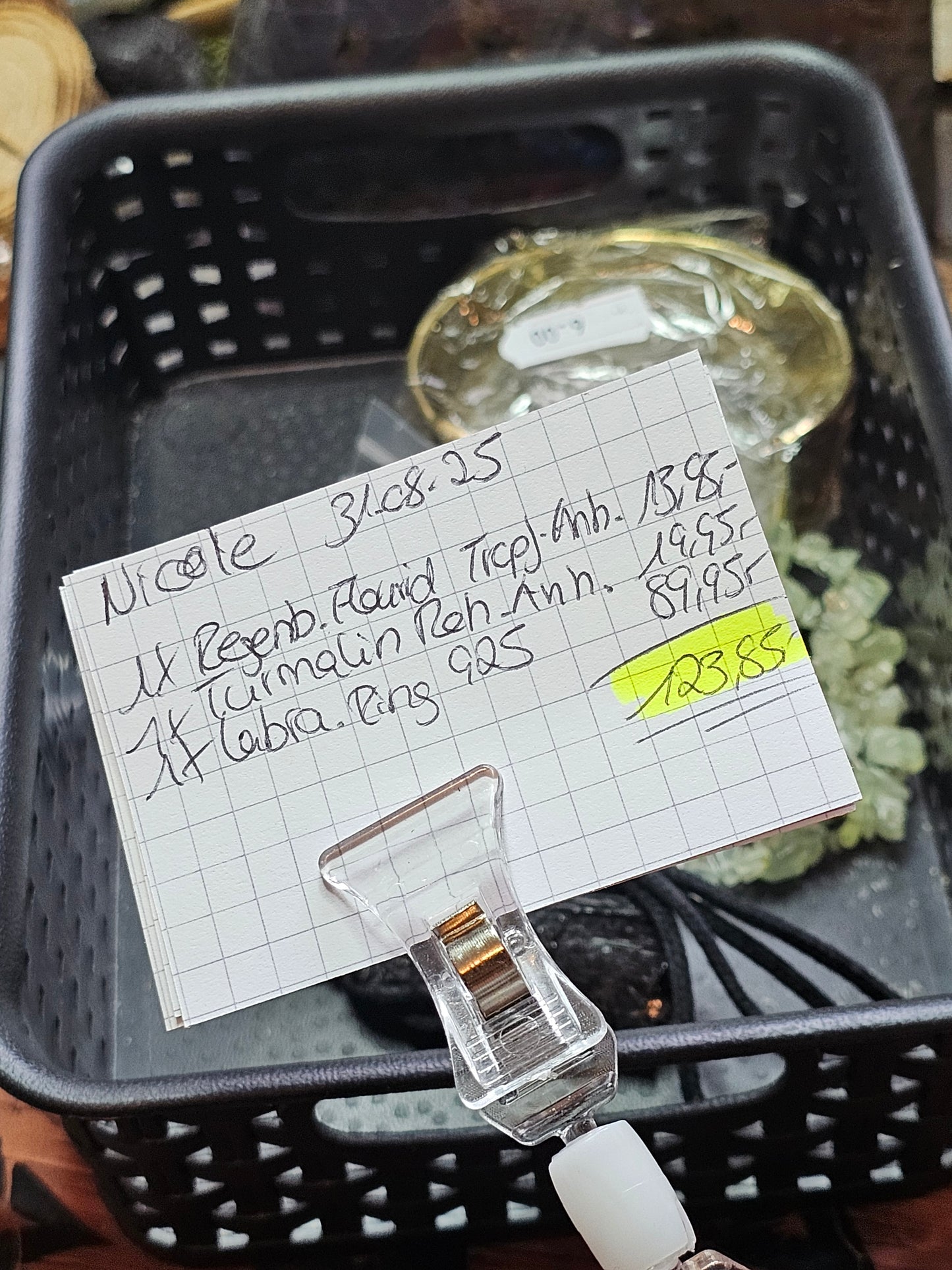 Live Sale %
